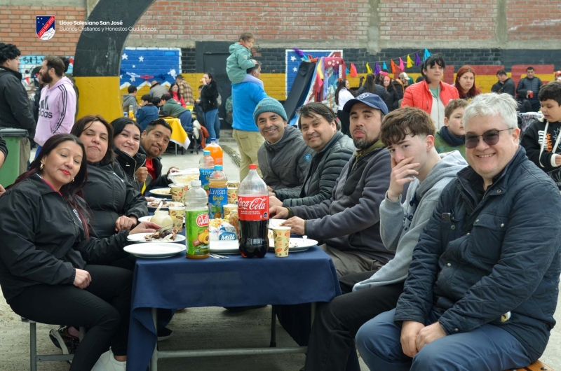 Comunidad educativa del Liceo San José celebró su tradicional Ahumatón fortaleciendo lazos entre familias